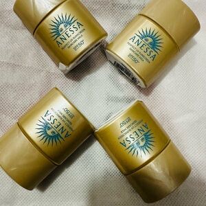 Sealed 4 x Shiseido Anessa sunscreen milk SPF50 travel mini size,exp 12/2027